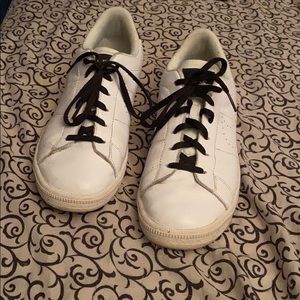 Nike sneakers, womens size 8